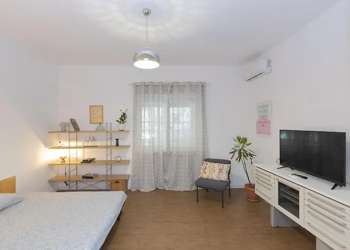 Enjoy Tiburtina - Cozy & Friendly Apartman *